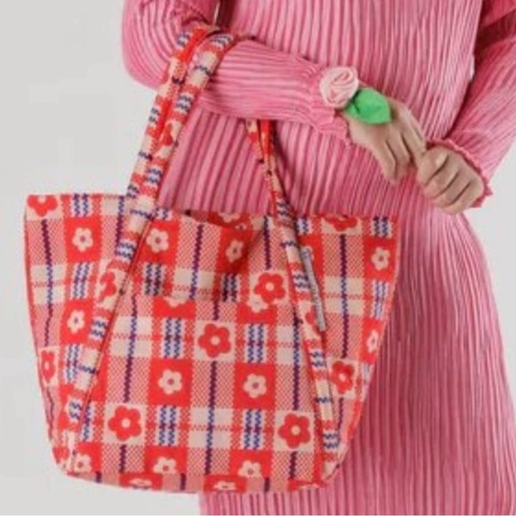 Sandy Liang Baggu Tote - Picture 2 of 14